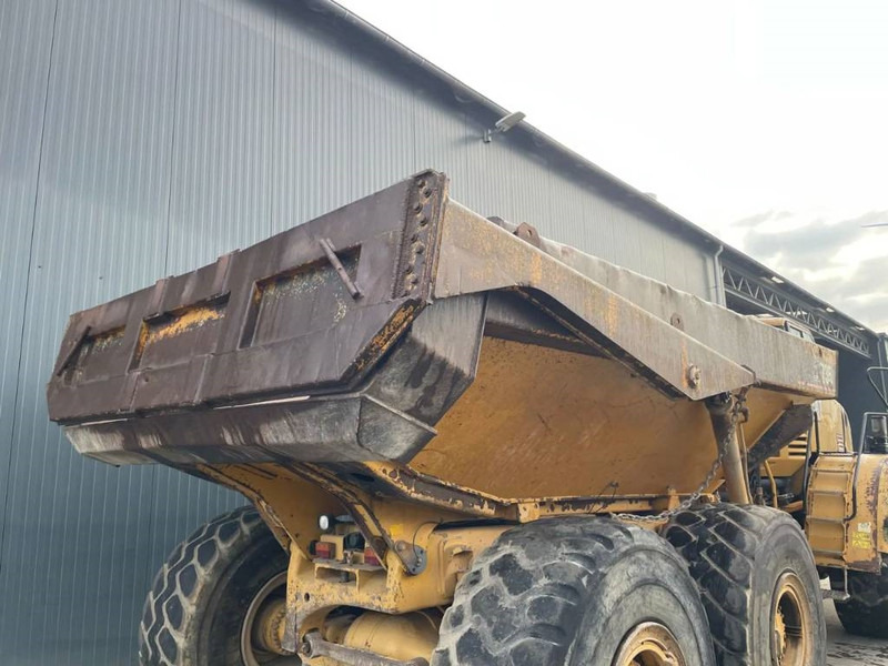 Articulated dumper Cat 735: picture 10