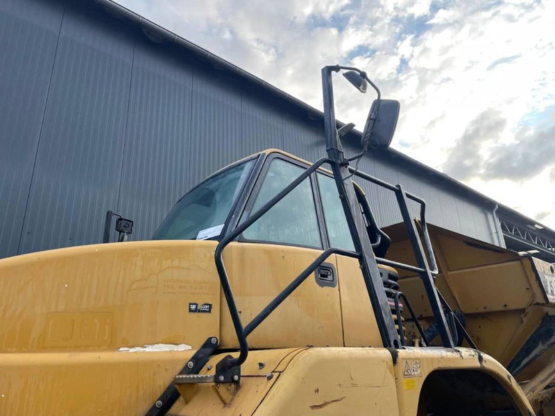 Articulated dumper Cat 735: picture 8