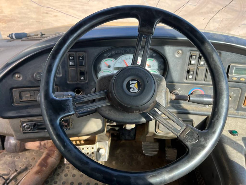 Articulated dumper Cat 740: picture 12
