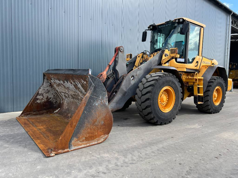 Cat L90F - Wheel loader: picture 1 Cat L90F - Wheel loader: picture 1