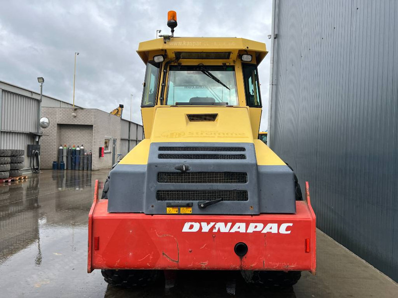 Dynapac CA302D - Roller: picture 4 Dynapac CA302D - Roller: picture 4