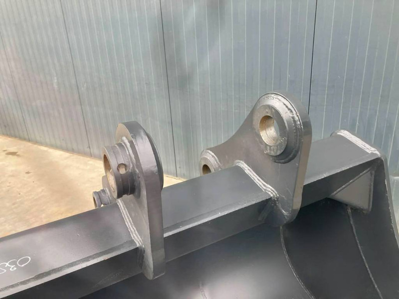 New Bucket for Construction machinery Hyundai R210: picture 6 New Bucket for Construction machinery Hyundai R210: picture 6