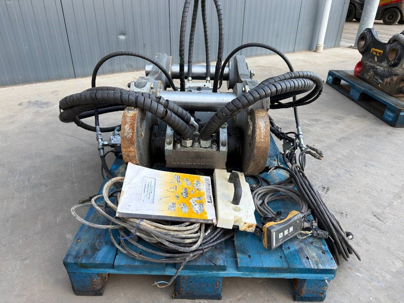 Liebherr SWA48 - 323F Likufix - Quick coupler for Construction machinery: picture 3 Liebherr SWA48 - 323F Likufix - Quick coupler for Construction machinery: picture 3