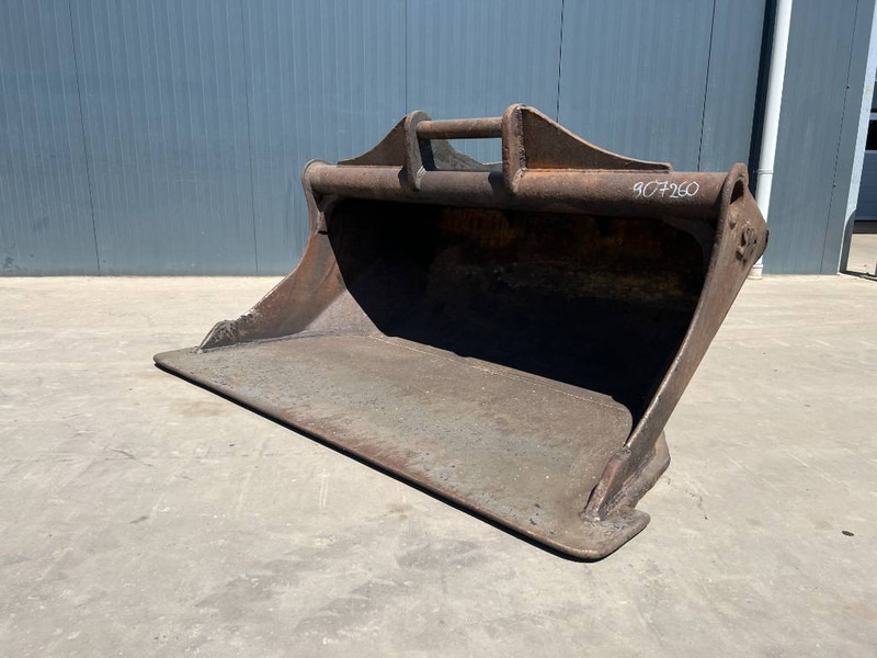 SMP S70 - Bucket for Construction machinery: picture 1 SMP S70 - Bucket for Construction machinery: picture 1
