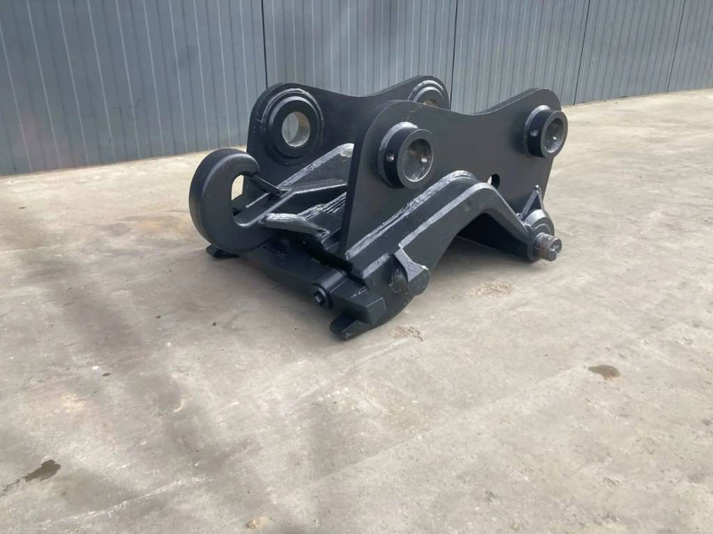 Smitma CW40 - EC220 - Quick coupler for Construction machinery: picture 2 Smitma CW40 - EC220 - Quick coupler for Construction machinery: picture 2