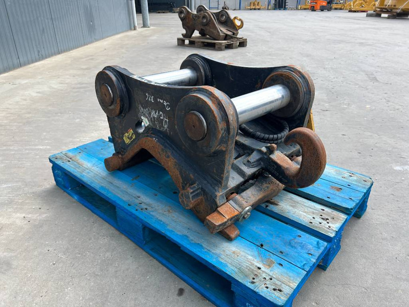 Verachtert CW40 - 330F - Quick coupler for Construction machinery: picture 3 Verachtert CW40 - 330F - Quick coupler for Construction machinery: picture 3