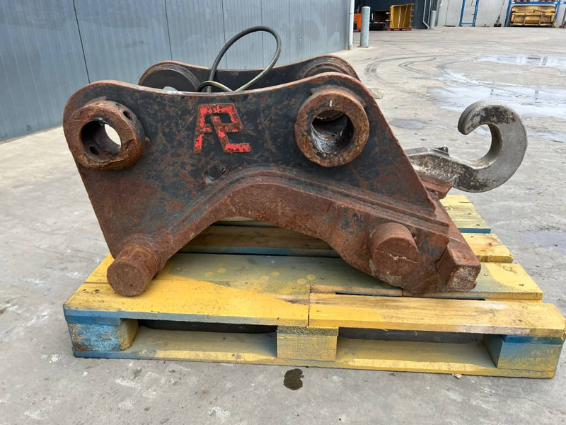 Verachtert CW55S - HB365 / PC360 - Quick coupler for Construction machinery: picture 2 Verachtert CW55S - HB365 / PC360 - Quick coupler for Construction machinery: picture 2