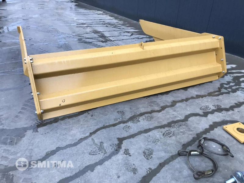 Volvo A25D - Tail lift for Construction machinery: picture 5 Volvo A25D - Tail lift for Construction machinery: picture 5