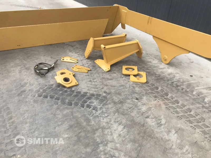 Volvo A30E - Tail lift for Construction machinery: picture 5 Volvo A30E - Tail lift for Construction machinery: picture 5