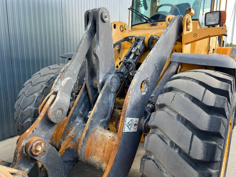 Wheel loader Volvo L60E: picture 12