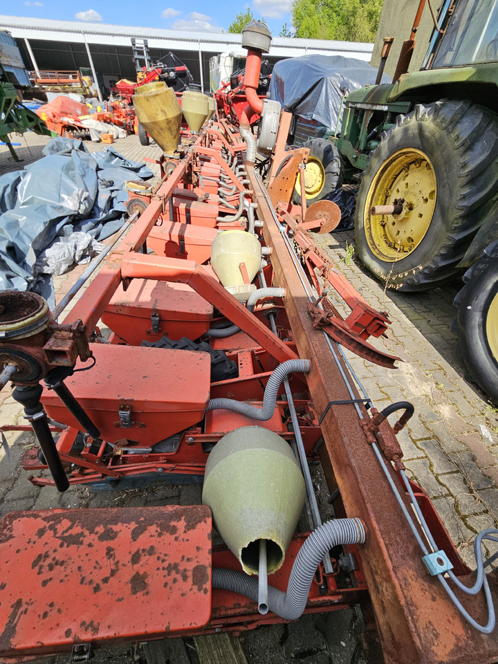 Becker Aeromat - Precision sowing machine: picture 4 Becker Aeromat - Precision sowing machine: picture 4