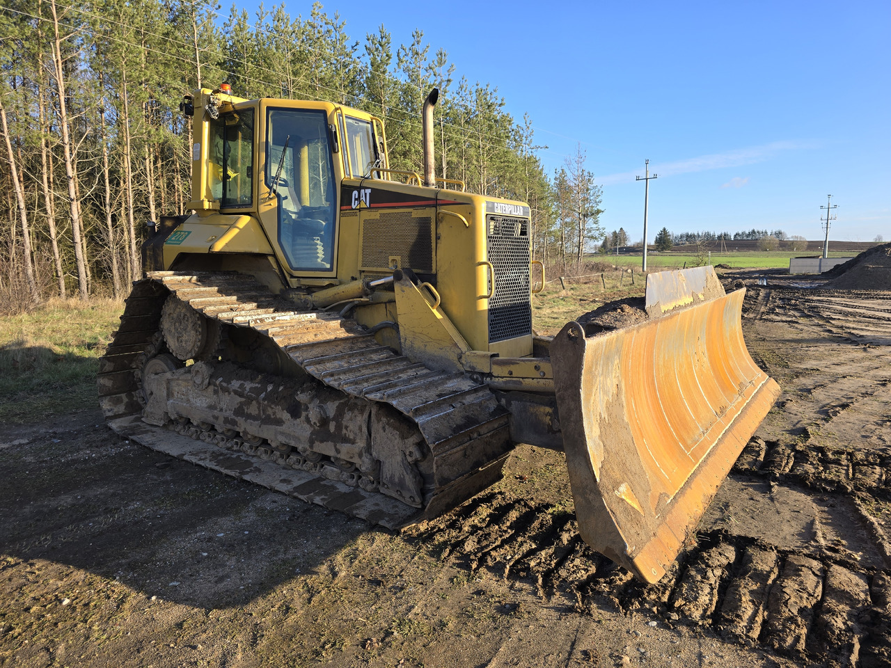CATERPILLAR D6N XL, LGP - Bulldozer: picture 3 CATERPILLAR D6N XL, LGP - Bulldozer: picture 3
