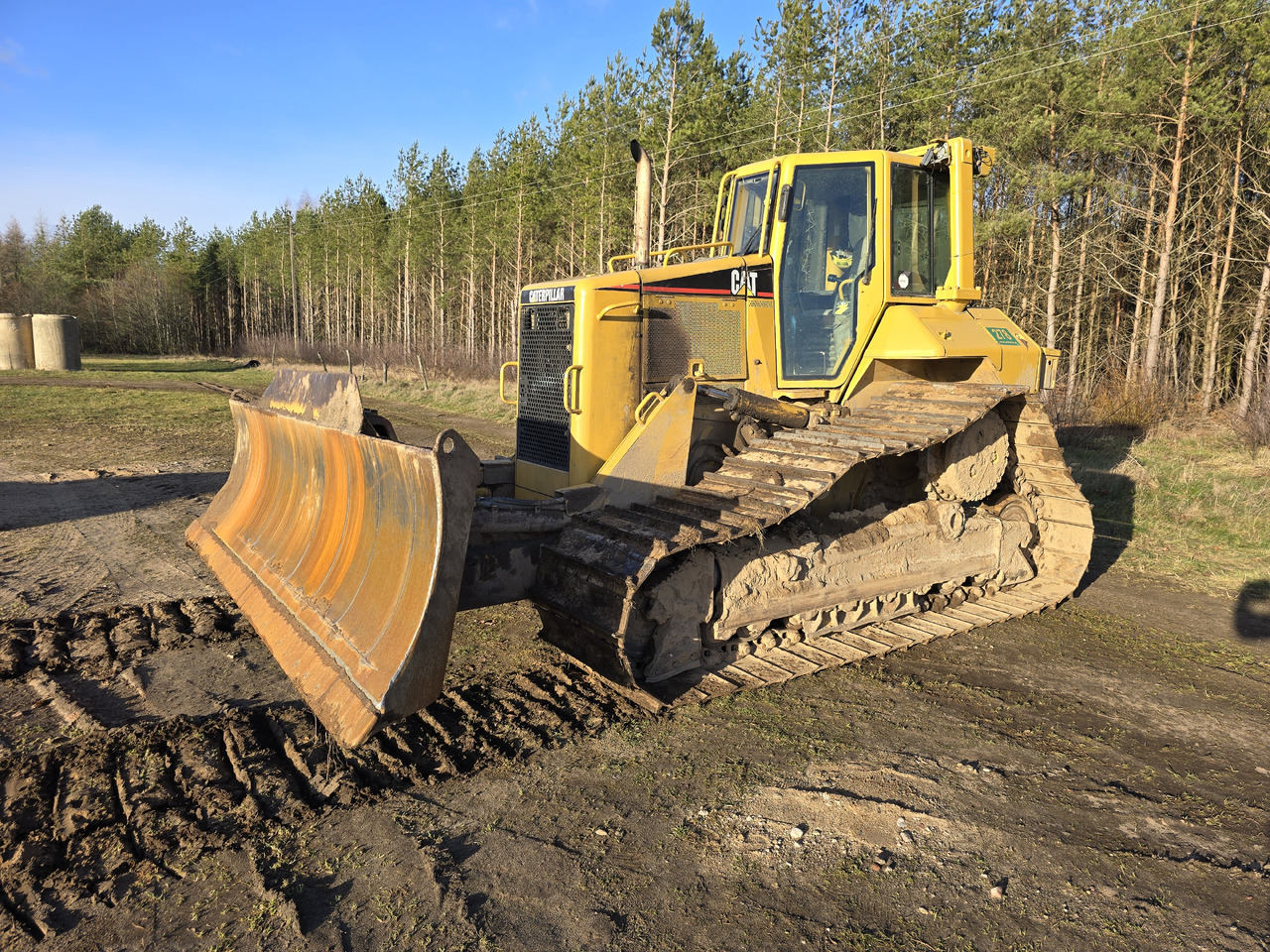 CATERPILLAR D6N XL, LGP - Bulldozer: picture 1 CATERPILLAR D6N XL, LGP - Bulldozer: picture 1