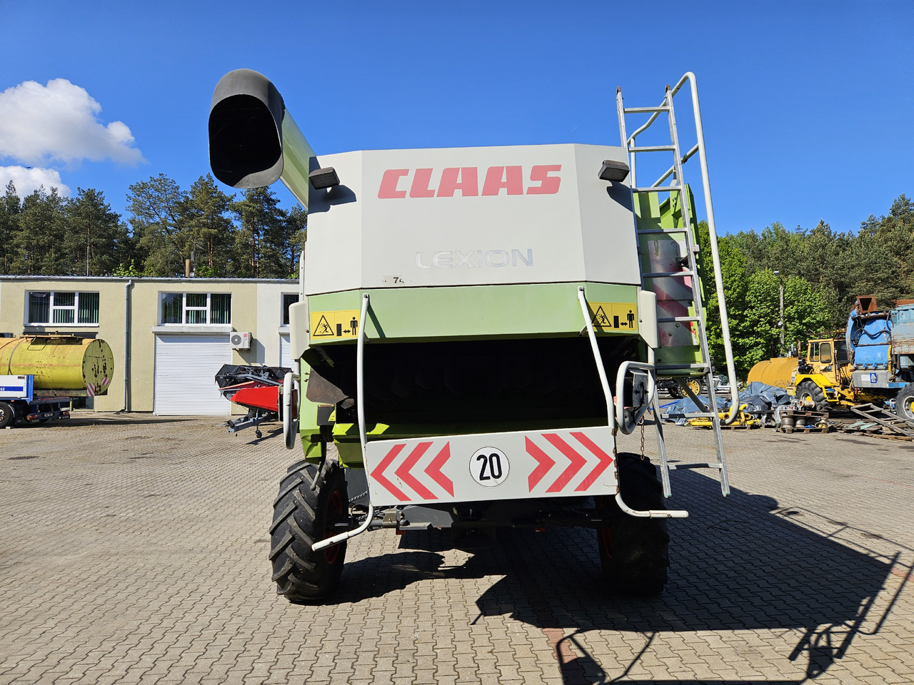 Claas Lexion 480 - Combine harvester: picture 4 Claas Lexion 480 - Combine harvester: picture 4