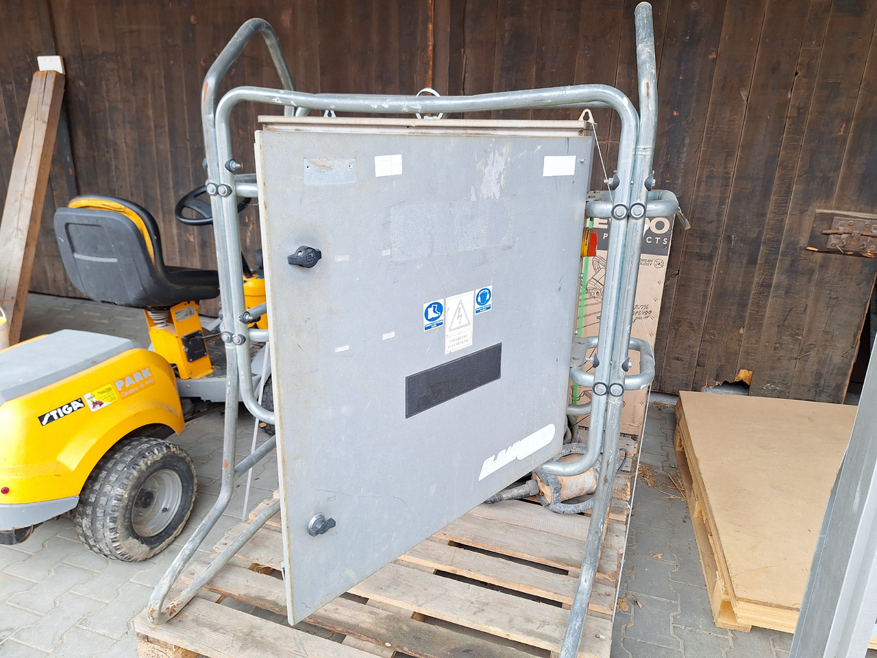 ELBOX 63-012206 - Construction equipment: picture 4 ELBOX 63-012206 - Construction equipment: picture 4