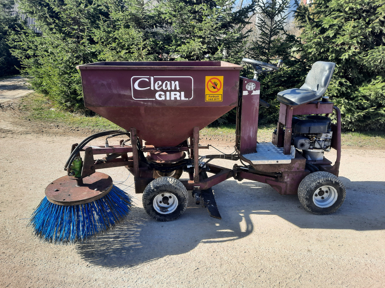 Gram Slotsmedie Clean Girl - Manure spreader: picture 1 Gram Slotsmedie Clean Girl - Manure spreader: picture 1
