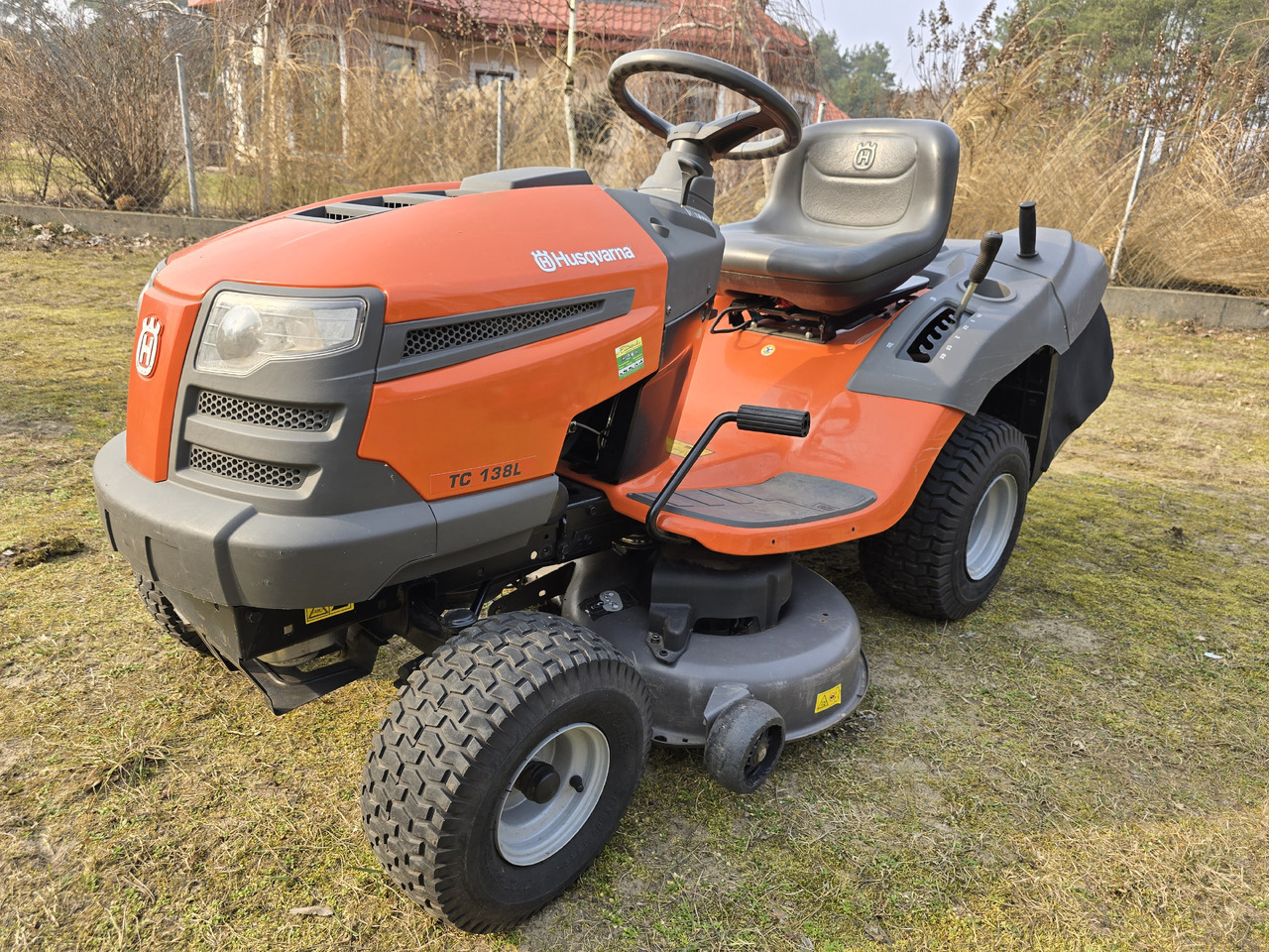 HUSQVARNA TC 138L - Garden mower: picture 5 HUSQVARNA TC 138L - Garden mower: picture 5