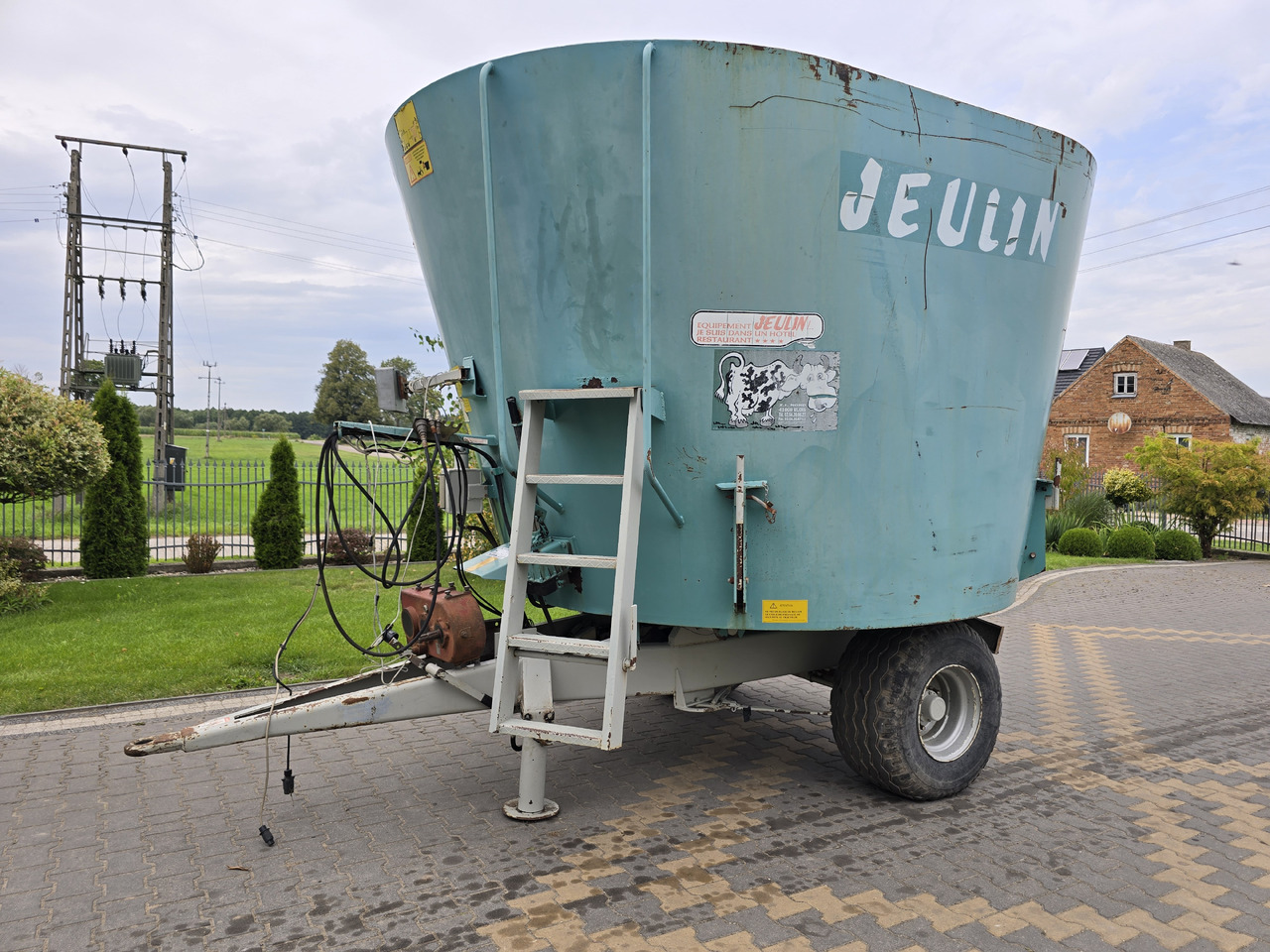JEULIN POWER 14 - Forage mixer wagon: picture 1 JEULIN POWER 14 - Forage mixer wagon: picture 1