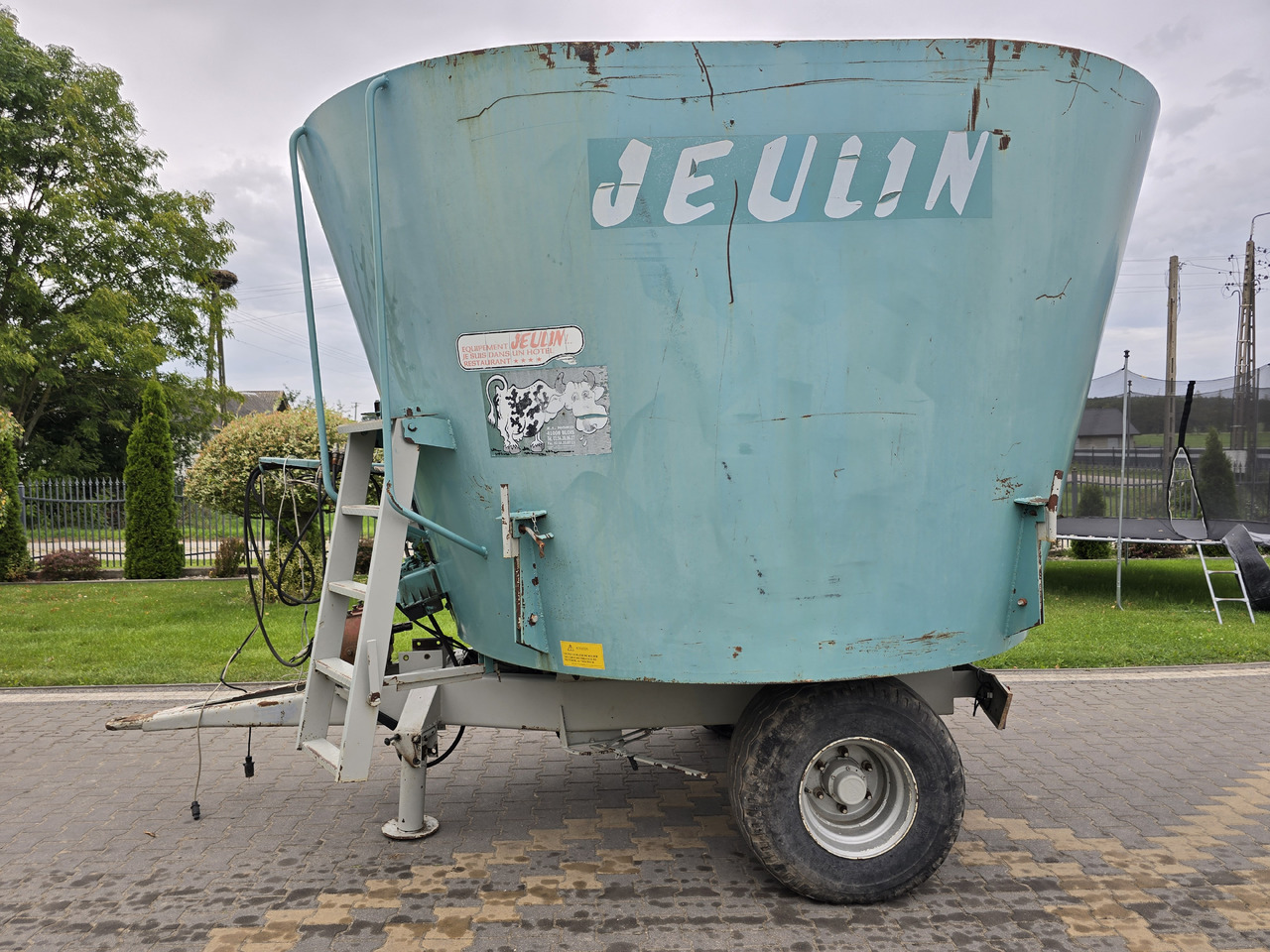 JEULIN POWER 14 - Forage mixer wagon: picture 2 JEULIN POWER 14 - Forage mixer wagon: picture 2