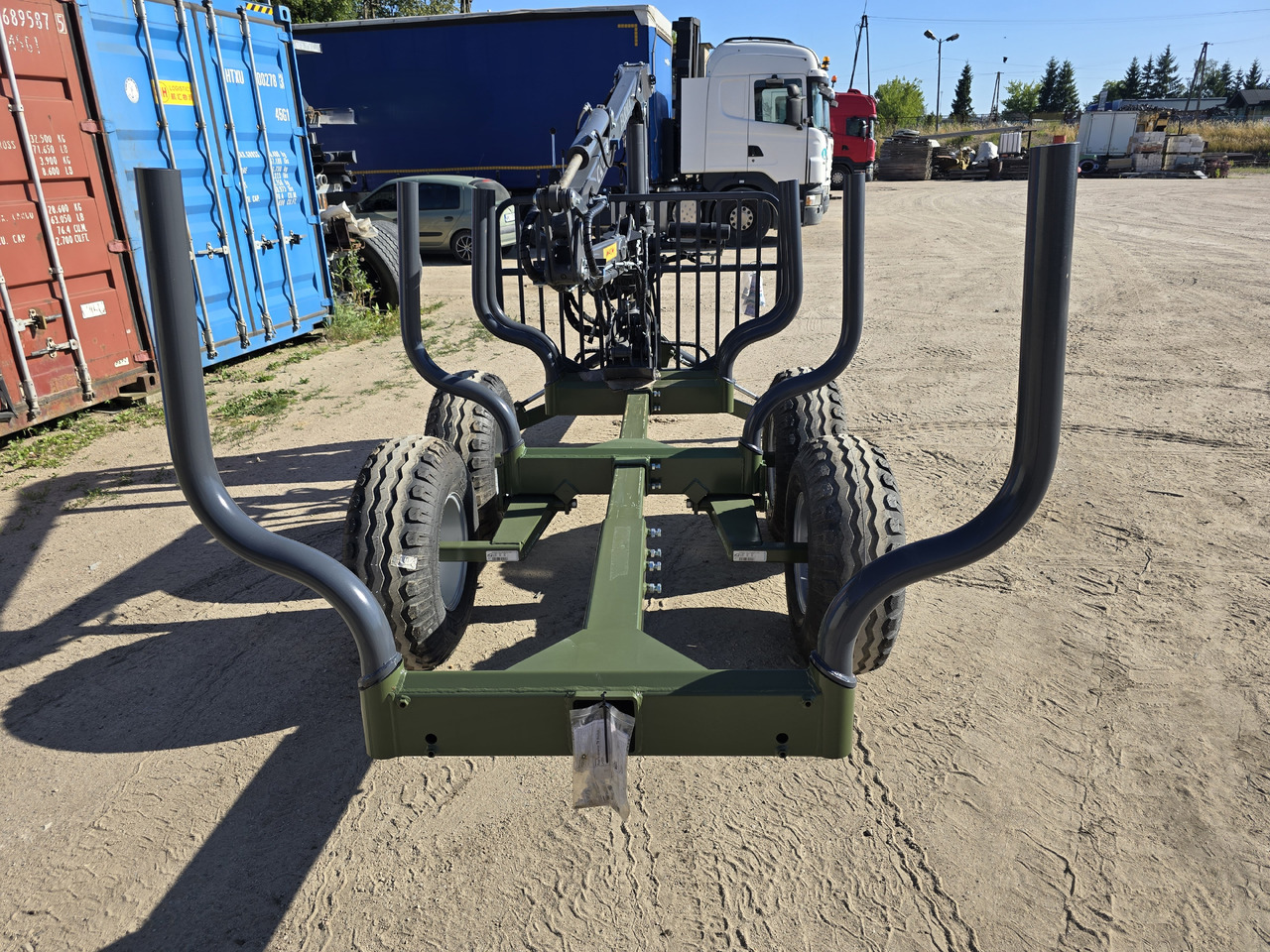 FARMA T6 + żuraw C4,2 - Other machinery: picture 4 FARMA T6 + żuraw C4,2 - Other machinery: picture 4