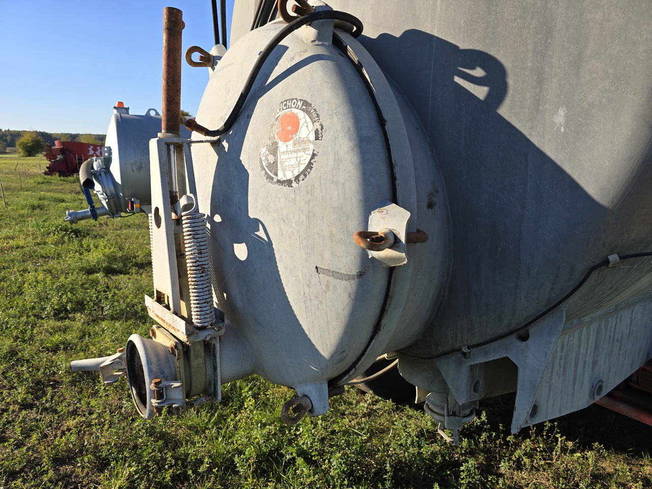 PICHON S.A. TL15 - Slurry tanker: picture 2 PICHON S.A. TL15 - Slurry tanker: picture 2