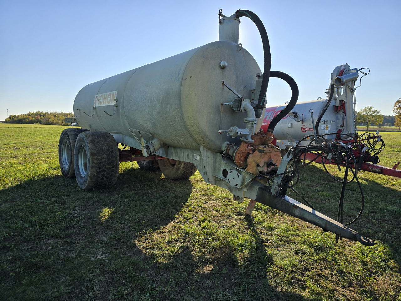 PICHON S.A. TL15 - Slurry tanker: picture 4 PICHON S.A. TL15 - Slurry tanker: picture 4