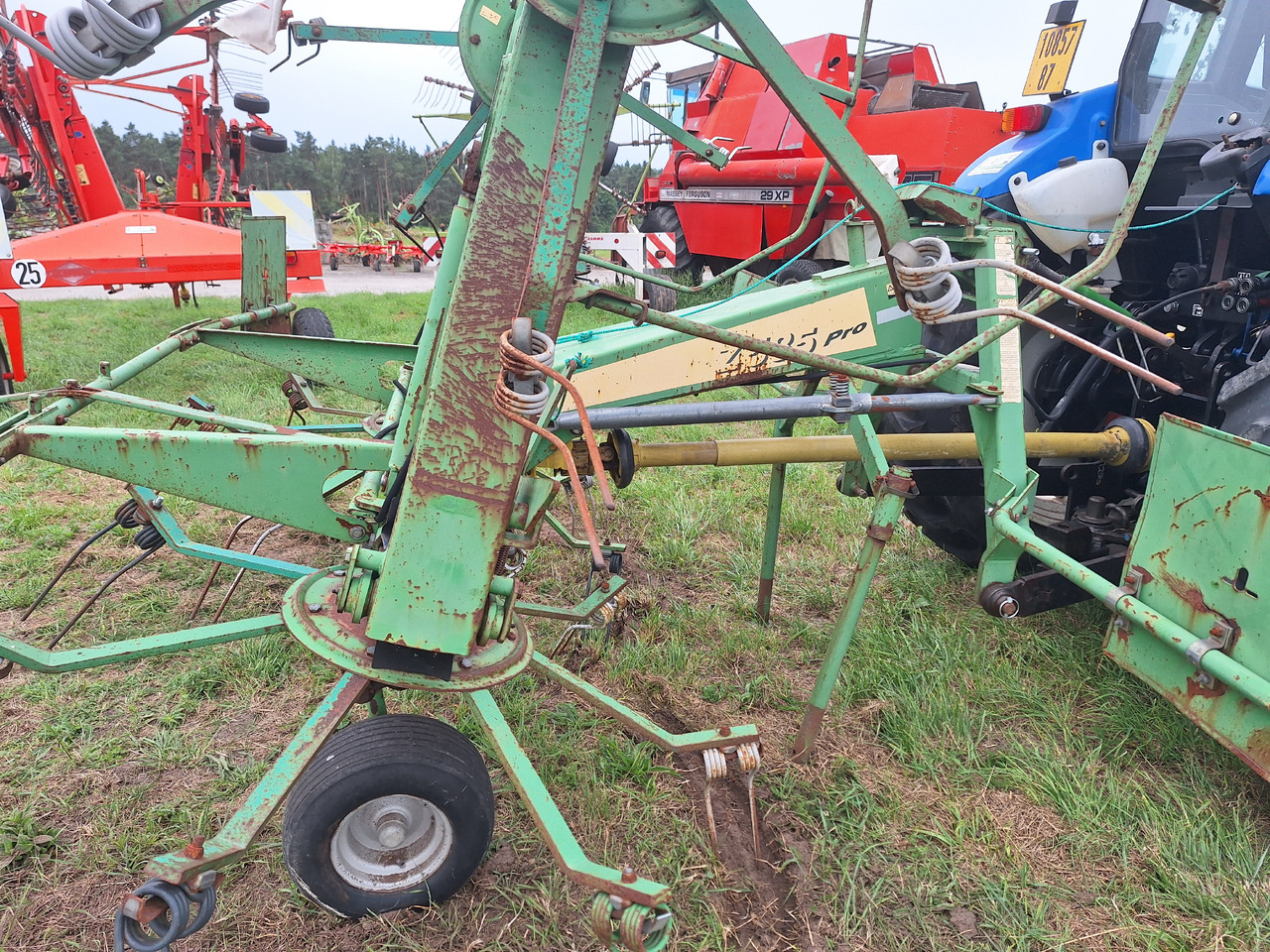 STOLL 2585 - Tedder/ Rake: picture 4 STOLL 2585 - Tedder/ Rake: picture 4