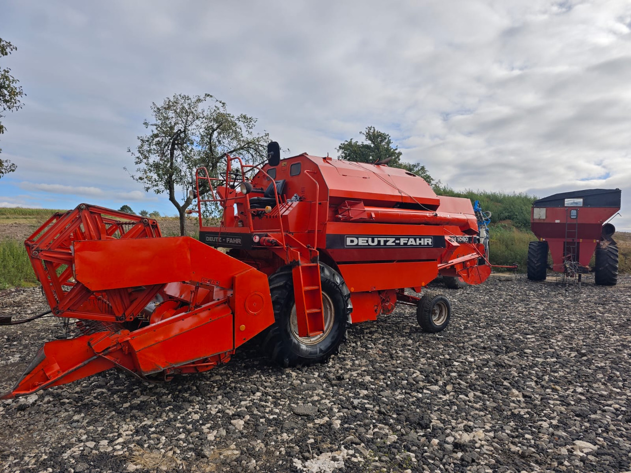 Deutz-fahr M 1080 - Combine harvester: picture 2 Deutz-fahr M 1080 - Combine harvester: picture 2