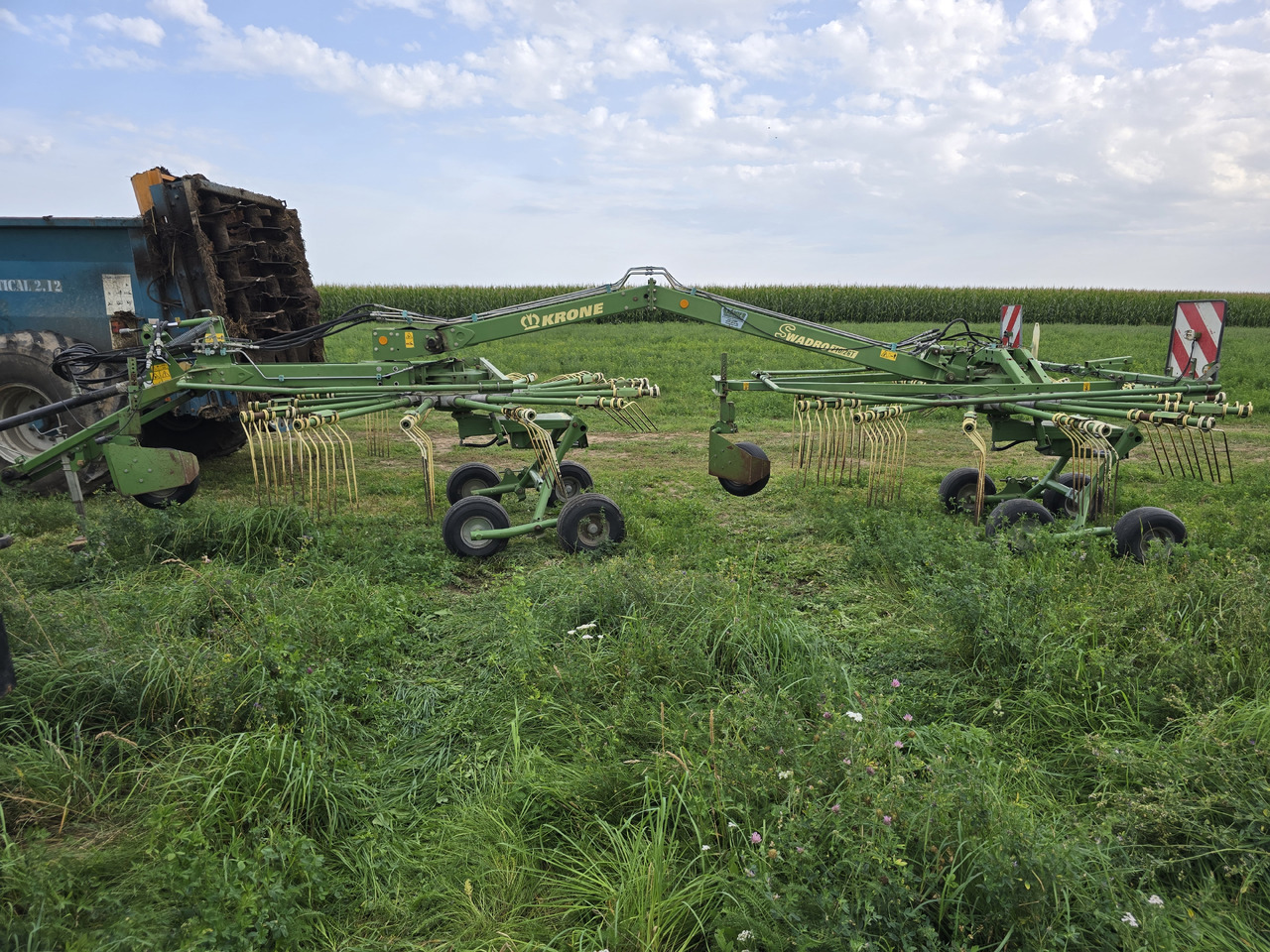 Krone Swadro 710/26T - Tedder/ Rake: picture 1 Krone Swadro 710/26T - Tedder/ Rake: picture 1