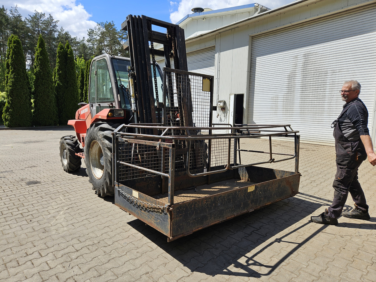 Manitou M 26-4 - Rough terrain forklift: picture 3 Manitou M 26-4 - Rough terrain forklift: picture 3