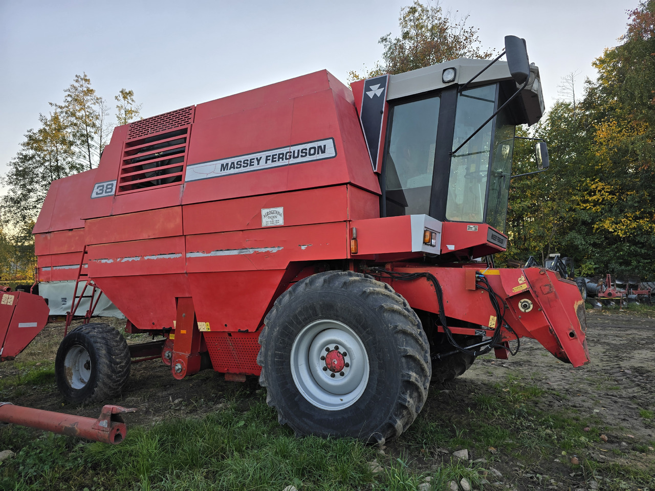 Massey-ferguson 38 - Combine harvester: picture 4 Massey-ferguson 38 - Combine harvester: picture 4