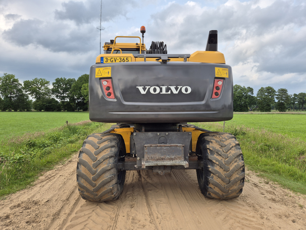 VOLVO EW 140 D - Wheel excavator: picture 4 VOLVO EW 140 D - Wheel excavator: picture 4