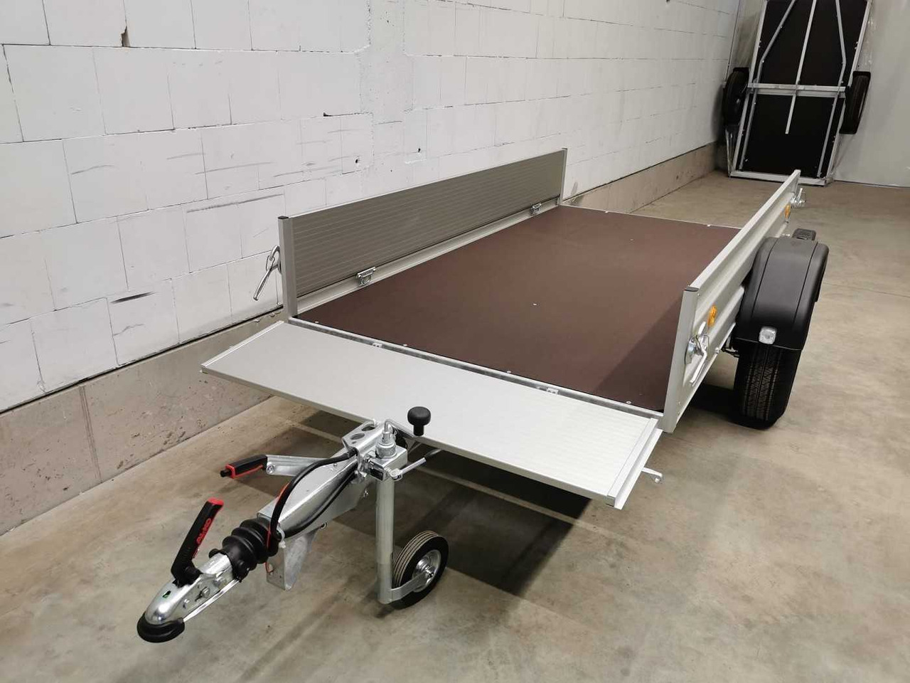 BOECKMANN TL-AL 2513/135 Stkl Kastenanhänger gebremst - Car trailer: picture 4 BOECKMANN TL-AL 2513/135 Stkl Kastenanhänger gebremst - Car trailer: picture 4