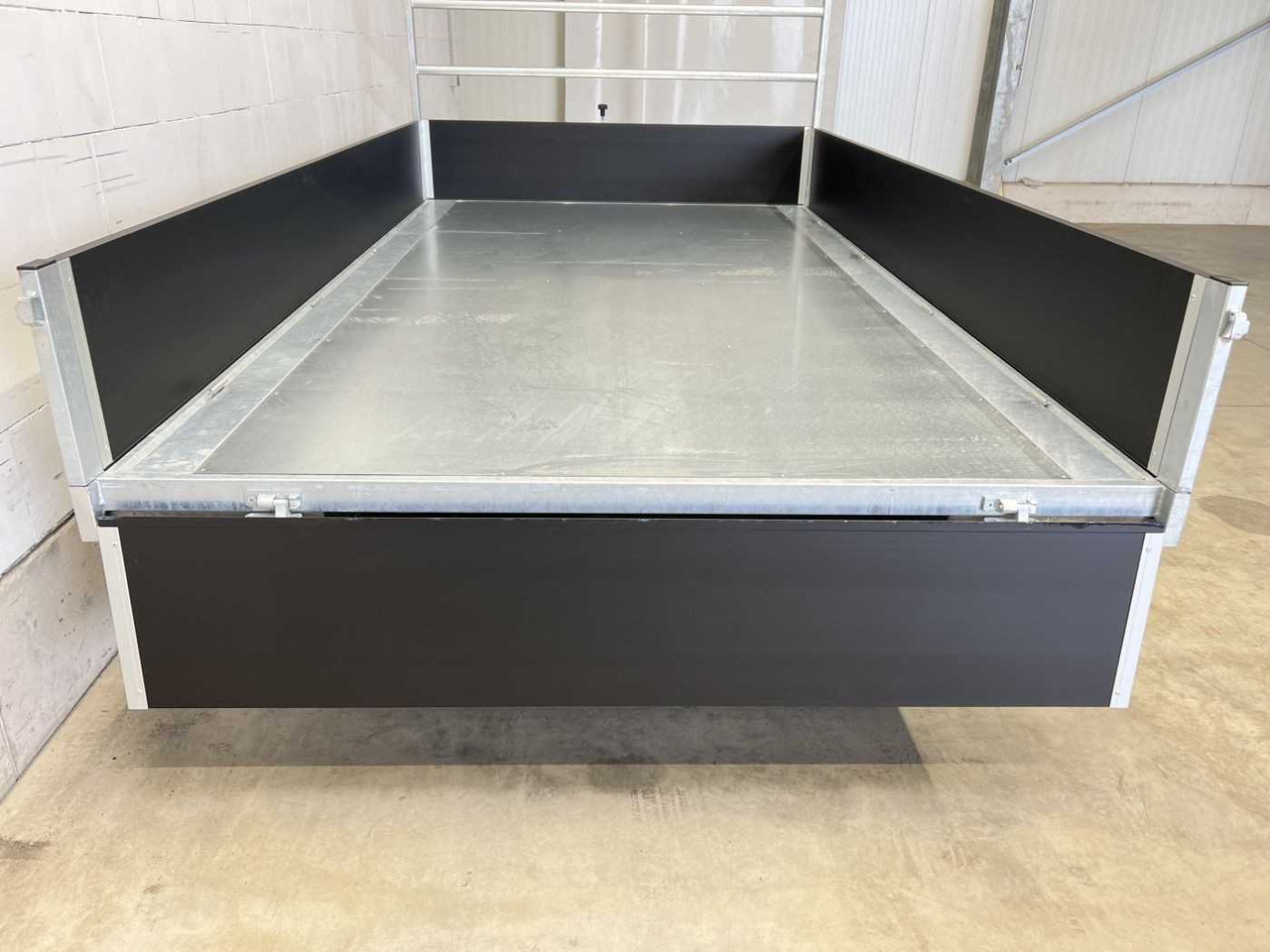 New Tipper trailer CHEVAL LIBERTE PW3.3E Black Dreiseitenkipper: picture 15