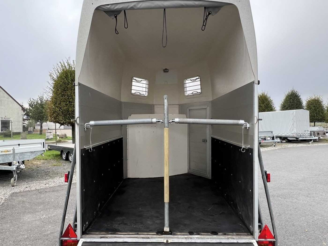 Horse trailer HUMBAUR HP2000 Pferdeanhänger: picture 19