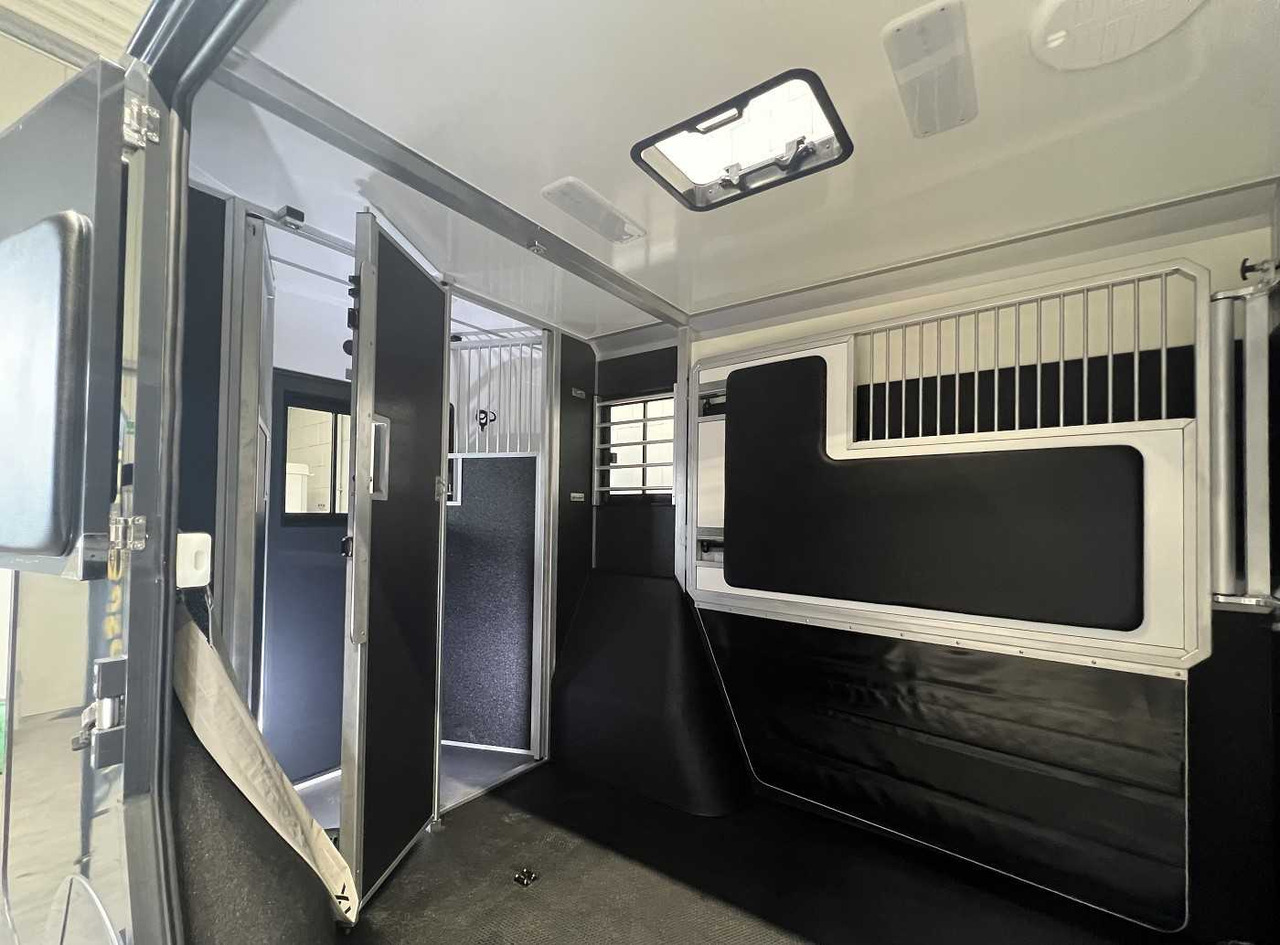 New Horse truck, Van RENAULT Master Haras STX 5-Sitzer LKW: picture 25