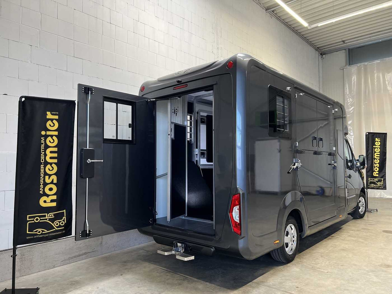New Horse truck, Van RENAULT Master Haras STX 5-Sitzer LKW: picture 7