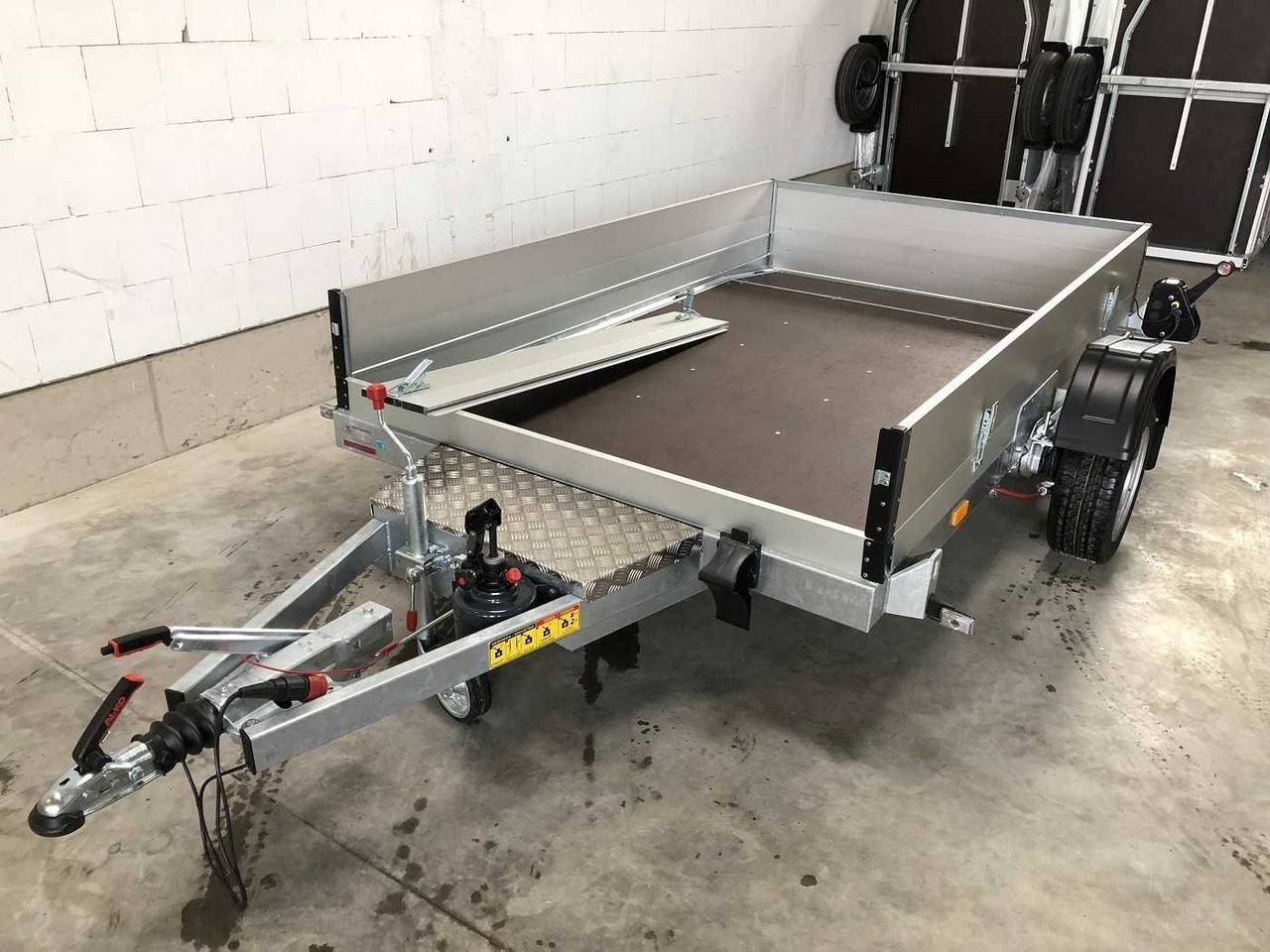 VEZEKO Husky FB 15.28 BW 250 Absenker - Car trailer: picture 4 VEZEKO Husky FB 15.28 BW 250 Absenker - Car trailer: picture 4