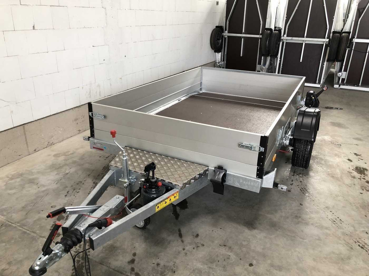 VEZEKO Husky FB 15.28 BW 250 Absenker - Car trailer: picture 5 VEZEKO Husky FB 15.28 BW 250 Absenker - Car trailer: picture 5