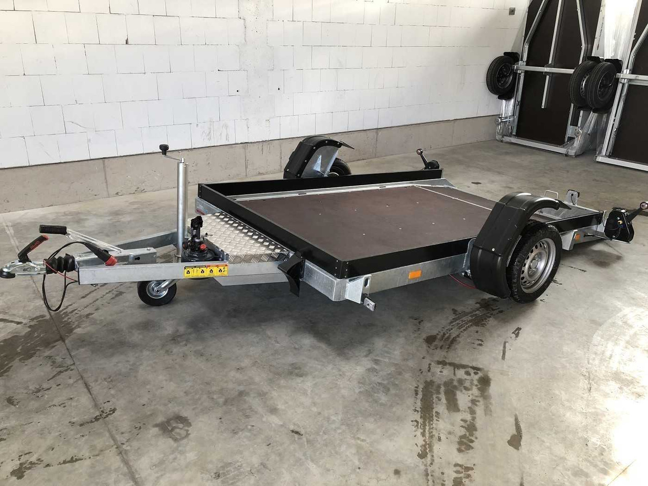 VEZEKO Husky FB 18.28 Absenker - Motorcycle trailer: picture 1 VEZEKO Husky FB 18.28 Absenker - Motorcycle trailer: picture 1