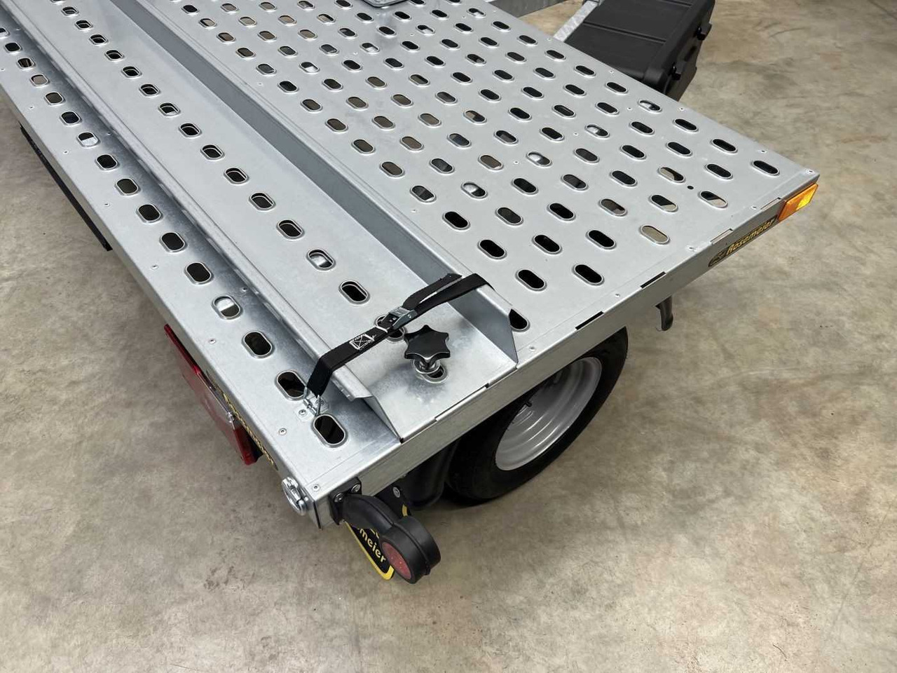 New Motorcycle trailer VEZEKO Mikrobike A 08.1 Motorradanhänger: picture 12