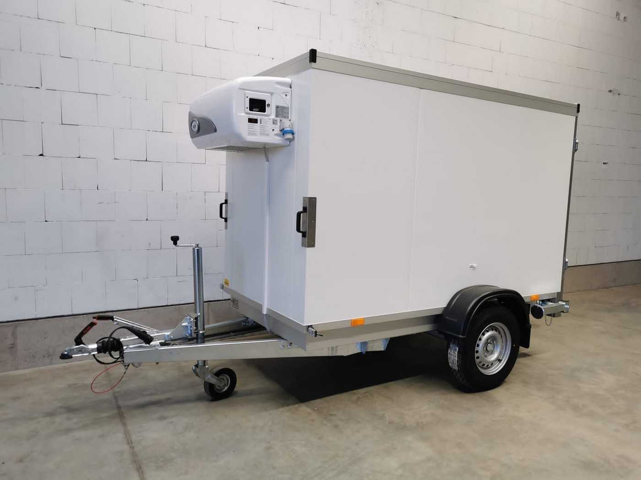VEZEKO TK A 15.25 KH Kühlanhänger - Refrigerator trailer: picture 3 VEZEKO TK A 15.25 KH Kühlanhänger - Refrigerator trailer: picture 3