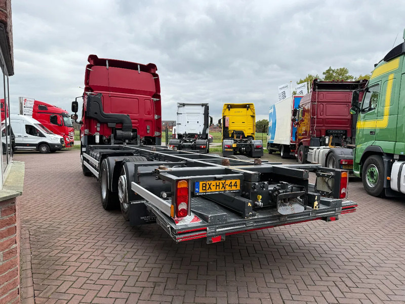 DAF CF 85 CF85-360 6X2 Spacecab Euro5 / Lift axle / Holland Truck - Cab chassis truck: picture 4 DAF CF 85 CF85-360 6X2 Spacecab Euro5 / Lift axle / Holland Truck - Cab chassis truck: picture 4