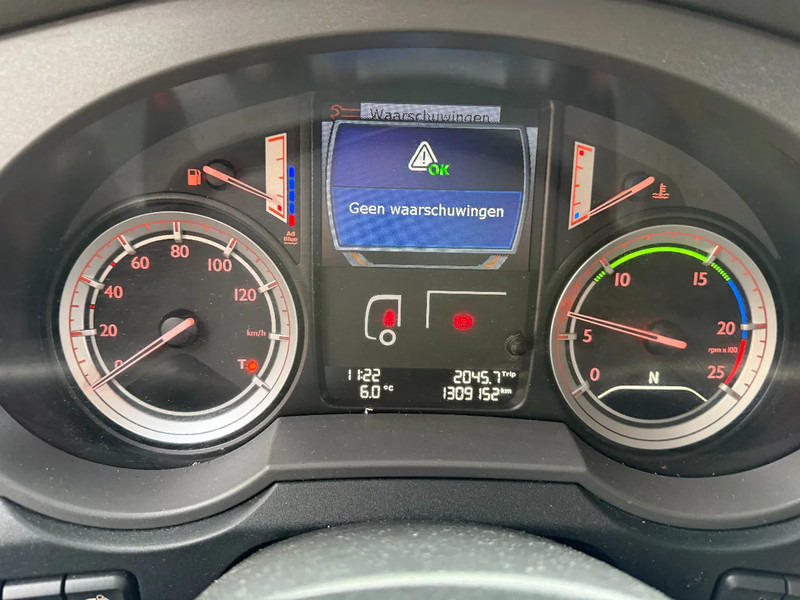 DAF XF 460 XF460 6X2 SCC EURO6 CHASSIS - HOLLAND TRUCK - SMART TACHO -TOP CONDITION!!!! - Cab chassis truck: picture 4 DAF XF 460 XF460 6X2 SCC EURO6 CHASSIS - HOLLAND TRUCK - SMART TACHO -TOP CONDITION!!!! - Cab chassis truck: picture 4