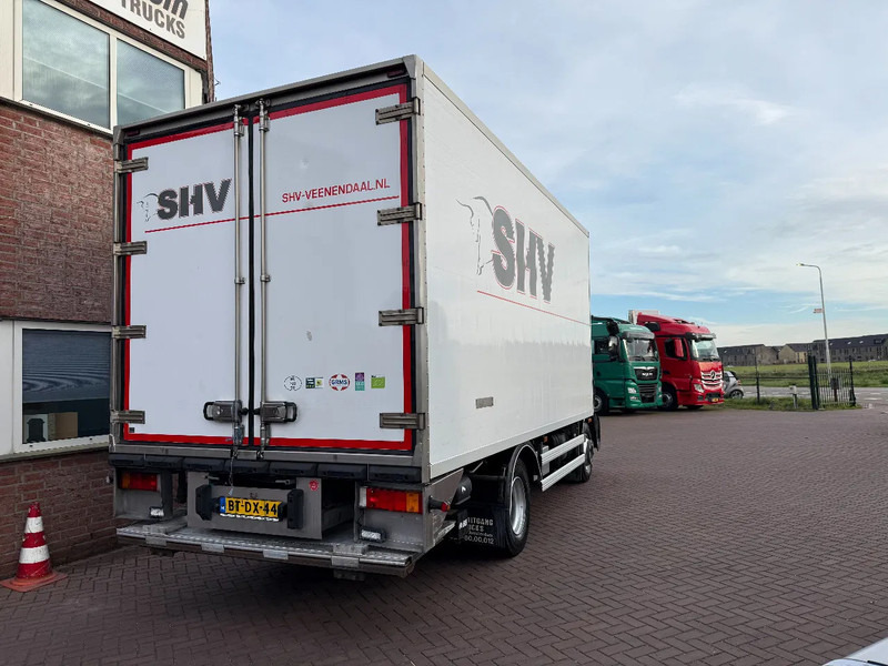 Iveco ML 100 ML140E21 / Manual / Carrier / Euro3 / Holland Truck - Refrigerator truck: picture 4 Iveco ML 100 ML140E21 / Manual / Carrier / Euro3 / Holland Truck - Refrigerator truck: picture 4