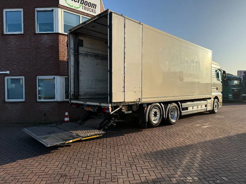 MAN TGX TGX 26.400 6X2-2 BL Iso Koffer mit LBW und Heizung EURO6 Holland Truck - Box truck: picture 4 MAN TGX TGX 26.400 6X2-2 BL Iso Koffer mit LBW und Heizung EURO6 Holland Truck - Box truck: picture 4