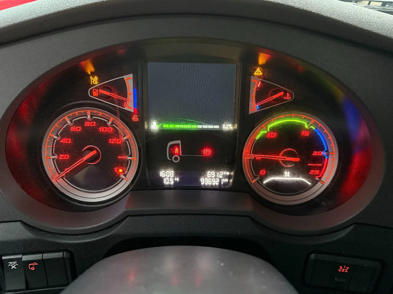 DAF XF 480 XF480 4X2 SSC / Alcoa / Parking airco / Smart tacho / Leder / 2x Bett / TOP ZUSTAND - Tractor unit: picture 4 DAF XF 480 XF480 4X2 SSC / Alcoa / Parking airco / Smart tacho / Leder / 2x Bett / TOP ZUSTAND - Tractor unit: picture 4