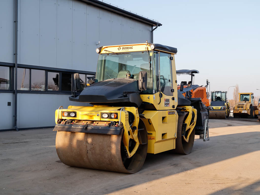 BOMAG BW 174 AP-4v - Road roller: picture 2 BOMAG BW 174 AP-4v - Road roller: picture 2