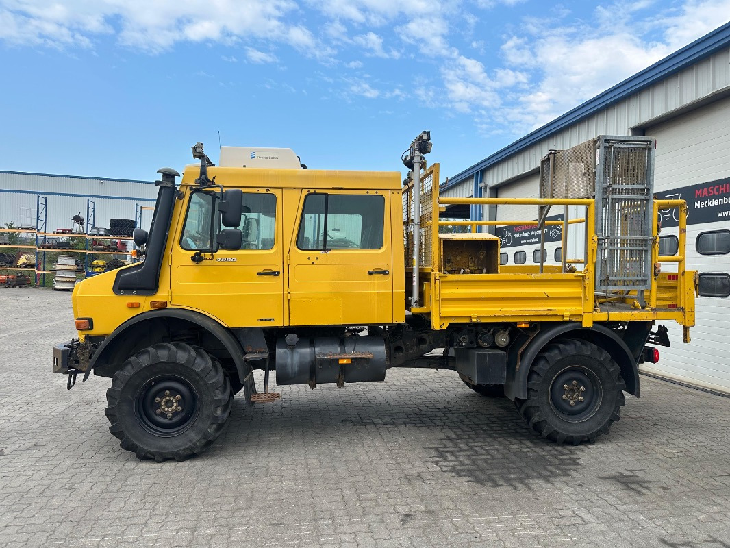 Farm tractor Mercedes-Benz U 4000: picture 20