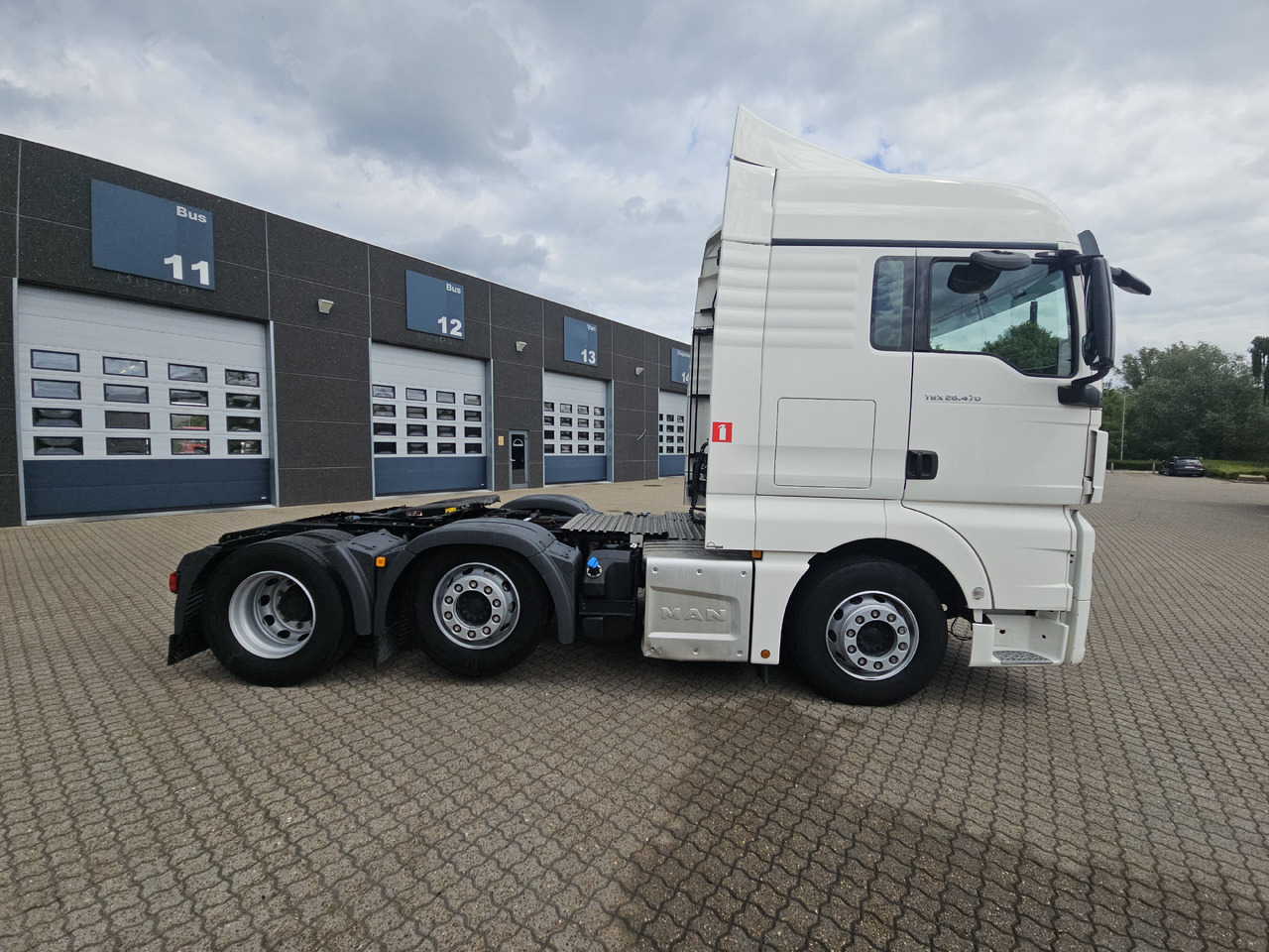 Tractor unit MAN TGX 26.470: picture 6